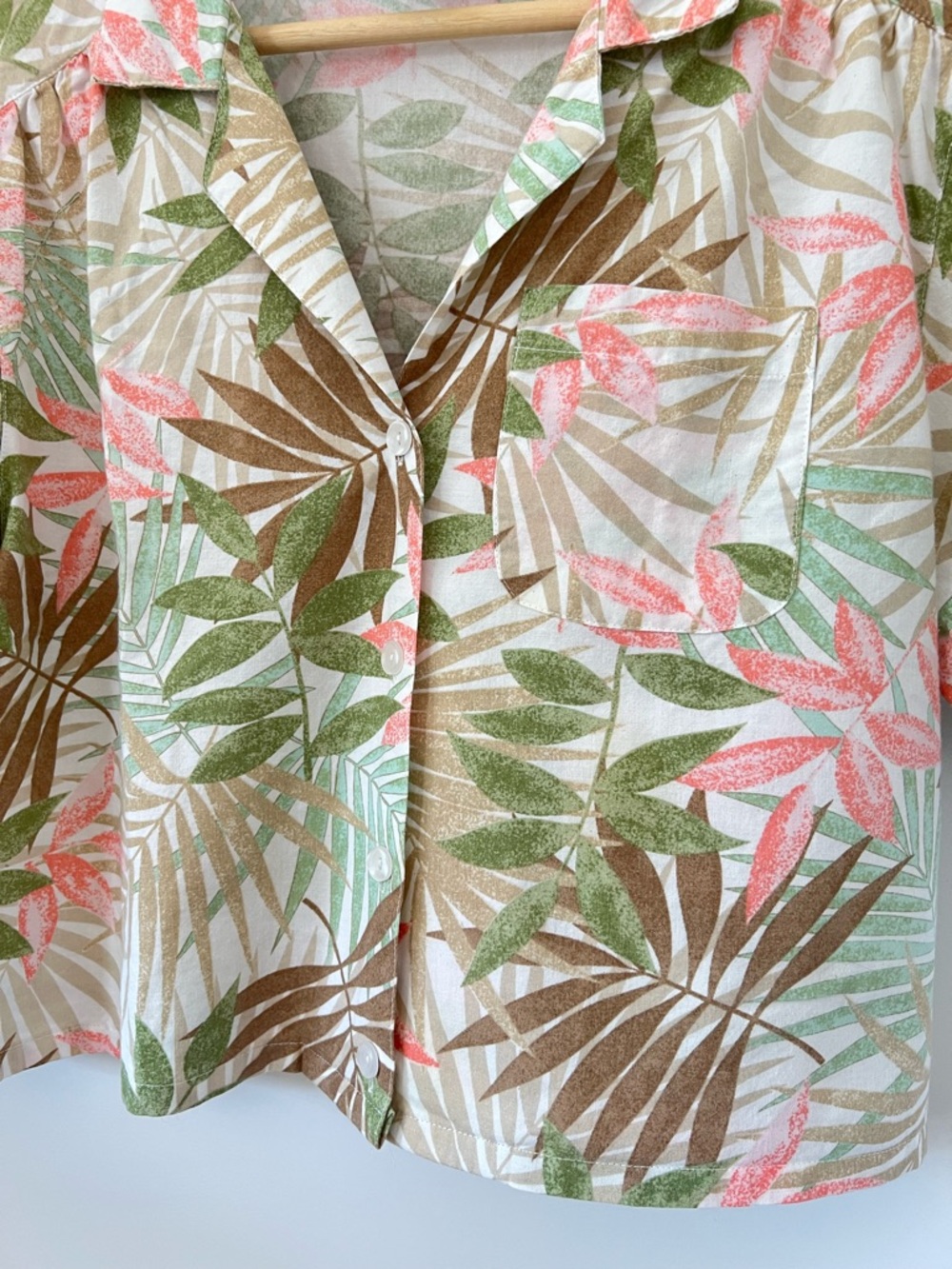 Vintage Cropped Pastel Fronds Top - Picture 6 of 7